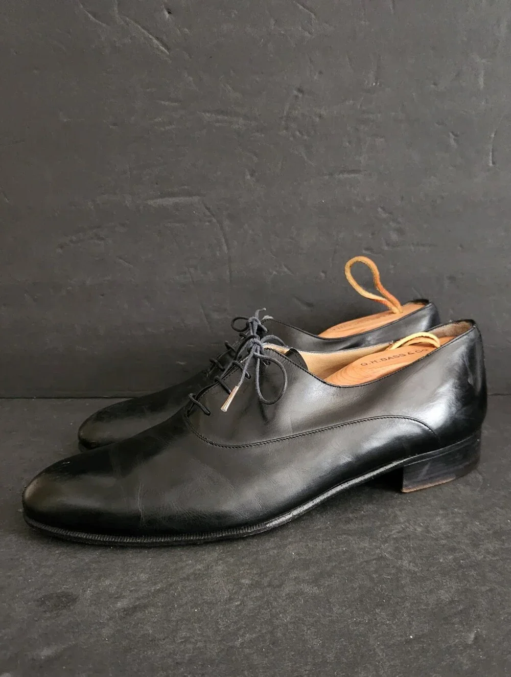 Salvatore Ferragamo Men’s Black Leather Oxford Lace-Up Almond Toe Logo 9.5EE